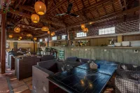 The Leaf Boutique - bar