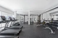 CozySuites at East Washington - Holiday Apartments