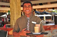 Paradise Cove Resort - bar