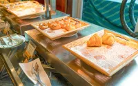 Riyuehai Hotel Riverside Bay·Dadonghai - พร้อมอาหารเช้า