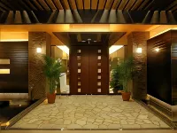 Wakayama Daini Fuji Hotel Hotels near Yosuien