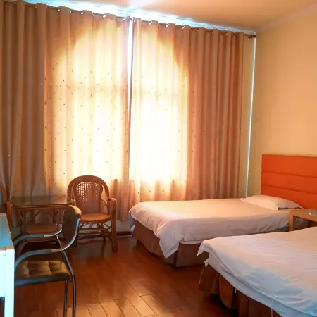 Zhongxiang Business Hotel