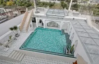 XuSu Live-ing Hotel - Private Pool