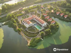Tisza Balneum Hotel