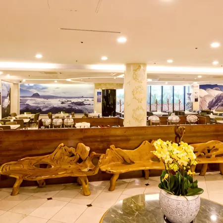 Jeju Pacific Hotel Отели рядом с достопримечательностью «Алтарь Охёндан»