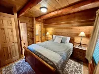 Mountain Getaway Cabin Steps from Dwtn. W.P.: Hike, Bike, Fish & Enjoy 338570 - 3-Star