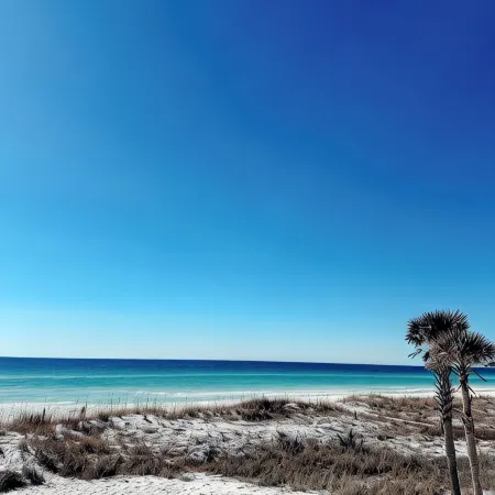 Beachy Bright - Family Friendly! - Close to Beach