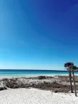 Beachy Bright - Family Friendly! - Close to Beach - بوتيك