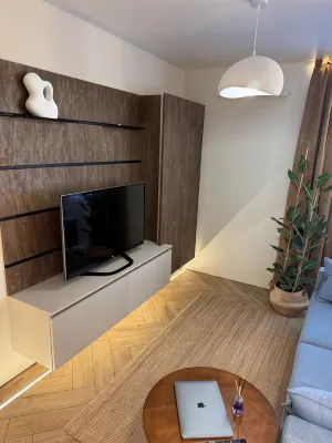 Indigo Home Flat - 2-Star