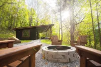 Rekindled @ The Patch, lux couples getaway, hot tub, outdoor living. - Homestays