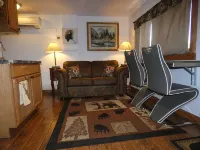 Yellowstone Studio # 7. Just One Mile From Yellowstone's Main Entrance - Condos