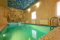 Hotel Monarkh - 3-Star
