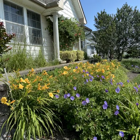 Sunset View Beach Bungalow - Pets Allowed. Amazing covered deck and yard.