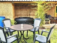 Loft with Pond View in the Franconian Lake District Pet-Friendly Hotels in Pleinfeld