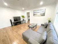 Entire Remodeled House 2B1B in LA w/self check-in