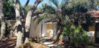 Sabtr- 710- 6 Min. Walk to the Beach! Pool, Clean,2Br,2BA Villa, 5-Star Reviews! - Uima-altaat