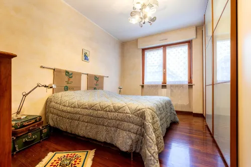 Elegante alloggio di grandi dimensioni (110 mq) in parco privato di 6000 mq - piscina
