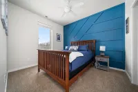 💎Newly Remodeled - along TART Trail mins from ❤️dwtn & Beach - balcony