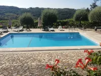 House with saltwater pool, tennis court and snooker room