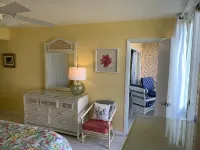 Gentle Winds  2/BR 2/BA  Closest building to the Sea! Sunset Views! Ground Floor - Balkon
