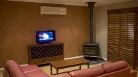 Stanthorpe Country Resort, 6 bedrooms for 12 guests