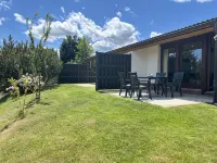 Holiday house in the quietly located holiday park Tennenbronn シュランベルクのホテル