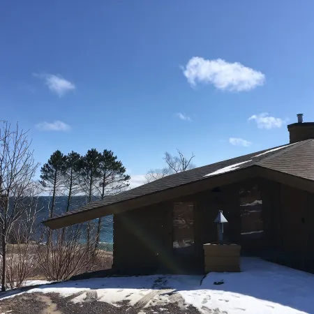 Private End Condo on Superior w/ Panoramic Views!  Fireplace & Private Sauna!