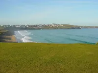 Atlantic Reach Cottage, Newquay.  Large 4 bed villa with leisure services & WiFi - Jacuzzi