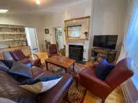 Stirling Cottage