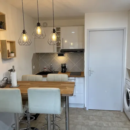 Appartement T2, Boxe Privée, Pour 4 Pers, Wifi, Piscines, Tennis, Pétanque