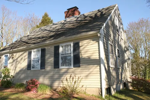 Fantastically located Chatham house - DISCOUNTED - New patio, refurbished