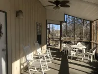 Lake Access House. - 3-Star