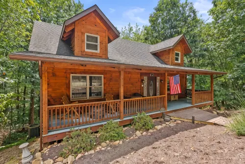 Beautiful LOG HOME-Poker & Pool Table, Xbox, Firepit,Jacuzzi tub,Week Specials!