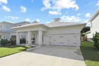 Welcome to Casa Rio Rancho, our vibrant ranch-style house in scenic Jensen Beach - 4-Star