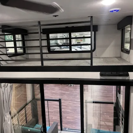 Ridgetop Retreat Tiny Home, Dakota MN