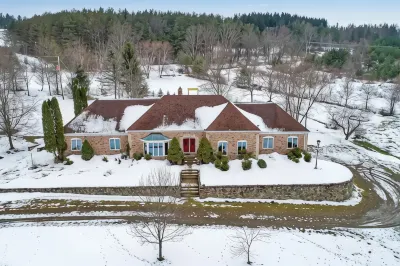 Private Estate near Ellicottville awaits you! Hotels in 