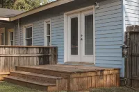 Cozy & Private home w/ in-ground pool