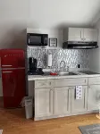 Joyful Loft! Newly renovated loft apartment! Close to Downtown and Universities!