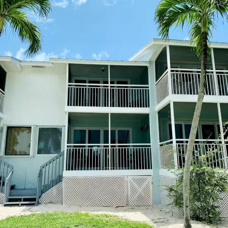 Updated Key Largo Townhome • Pool • Saltwater Lagoon • Beach • Oceanfront Access