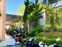 Grand Metro Hotel Puncak Hotels near Puncak Pass