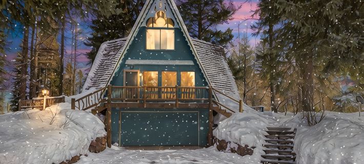 Pet Friendly, 10 Guests, Walking Distance to Payette Lake/Downtown, Hot Tub! Hotels in McCall