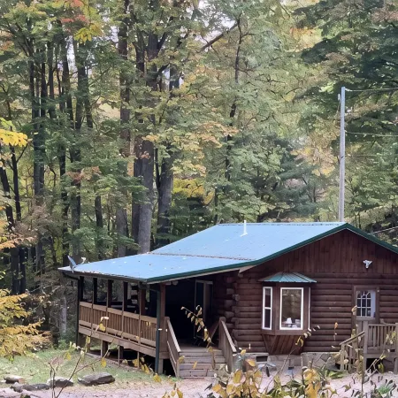 Tranquil Creek - Romantic hideaway/waterfall/creek cabin