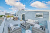 Cozy Bungalow on lagoon-10 min boat ride to the bay! - Boutique