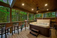 Trophy Buck Lodge - 5 bedroom + 5 ensuite bath Luxury Cabin - Centrally Located - Balkoner