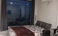 Contana Glamping with Jogja City View - balcón
