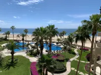 Stunning Beachfront Condo with Ocean View, few steps from the sand