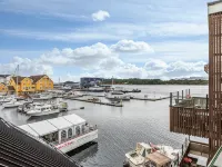 Florø Apartments Hotell فنادق في فلورو