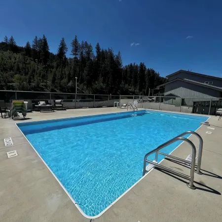 On Hill Mountain Retreat