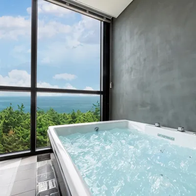 Gangneung Music Time Spa Pension โรงแรมใกล้ห้องสมุด Sungju Library