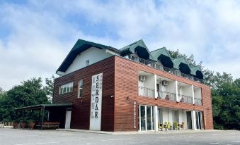 Hotel Serdar